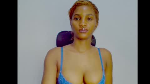 Ivy online show from 09/19/25, 12:28