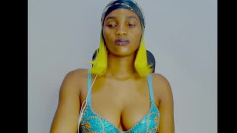 Ivy online show from 10/08/25, 07:55