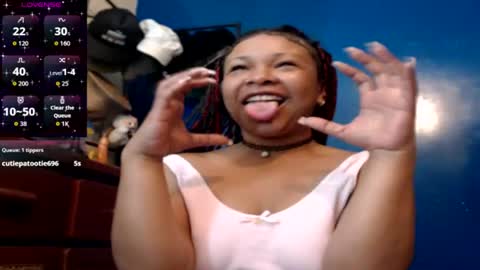 suggabrown_ online show from 07/19/26, 09:13