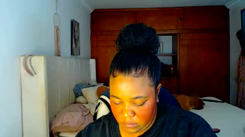 Cami   Back in 2 hours online show from 12/05/25, 07:06