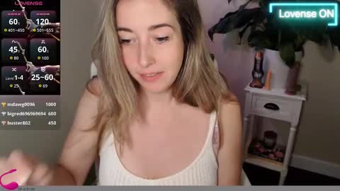 Mia online show from 10/08/25, 02:47