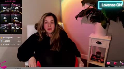 Mia online show from 10/11/25, 01:05