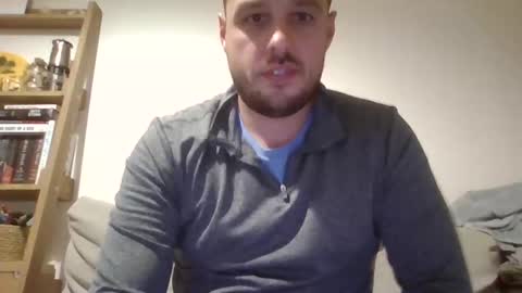 Snapshot of suggs124 chatting on 11/14/25, 07:01 suggs124 online show from 11/14/25, 07:01