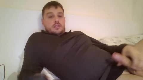 Snapshot of suggs124 chatting on 11/29/25, 10:35 suggs124 online show from 11/29/25, 10:35
