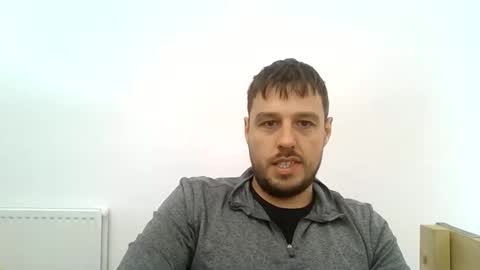 Snapshot of suggs124 chatting on 04/10/26, 01:05 suggs124 online show from 04/10/26, 01:05