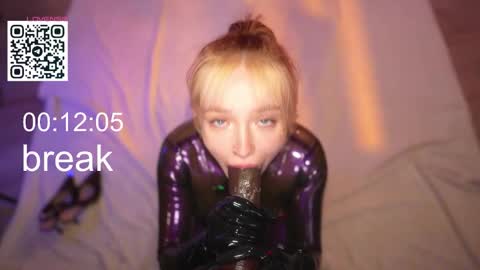 Snapshot of suk_ki chatting on 02/02/26, 03:38 Lika ginger Jessy blond online show from 02/02/26, 03:38