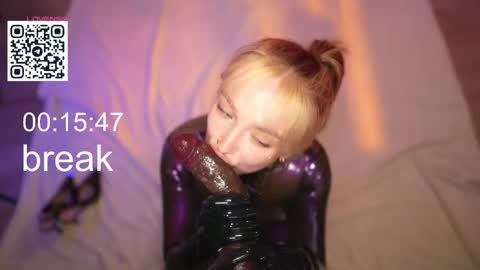 Snapshot of suk_ki chatting on 02/20/26, 03:25 Lika ginger Jessy blond online show from 02/20/26, 03:25