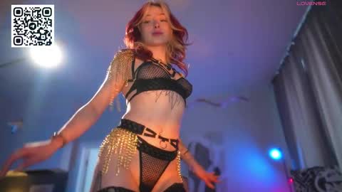 Snapshot of suk_ki chatting on 02/20/26, 06:26 Lika ginger Jessy blond online show from 02/20/26, 06:26