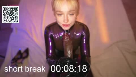 Snapshot of suk_ki chatting on 04/17/26, 04:04 Lika ginger Jessy blond online show from 04/17/26, 04:04