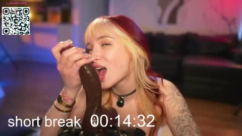 Snapshot of suk_ki chatting on 05/01/26, 03:11 Lika ginger Jessy blond online show from 05/01/26, 03:11