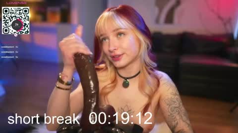 Snapshot of suk_ki chatting on 05/03/26, 03:12 Lika ginger Jessy blond online show from 05/03/26, 03:12