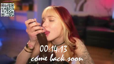 Snapshot of suk_ki chatting on 05/11/26, 03:01 Lika ginger Jessy blond online show from 05/11/26, 03:01