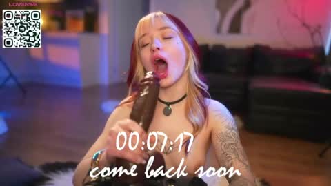 Snapshot of suk_ki chatting on 05/14/26, 03:02 Lika ginger Jessy blond online show from 05/14/26, 03:02