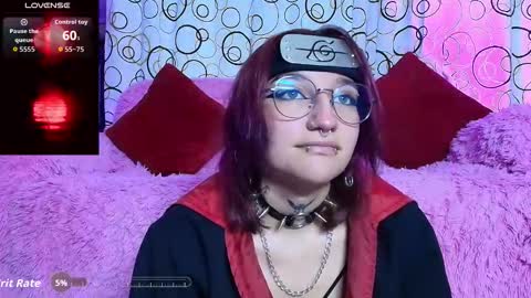 Snapshot of sukifuyu__ chatting on 10/17/25, 10:23 online show from 10/17/25, 10:23