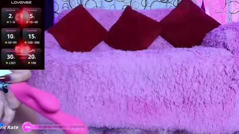 Snapshot of sukifuyu__ chatting on 10/28/25, 01:31 online show from 10/28/25, 01:31