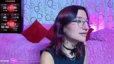 Snapshot of sukifuyu__ chatting on 02/17/26, 11:11 online show from 02/17/26, 11:11