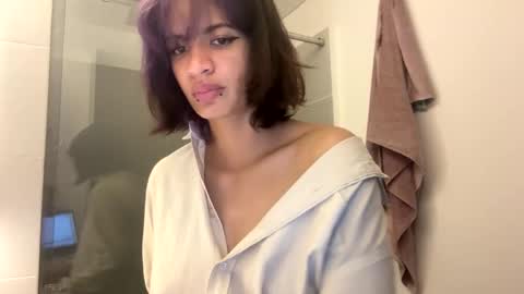 Suku Ren online show from 09/25/25, 03:54