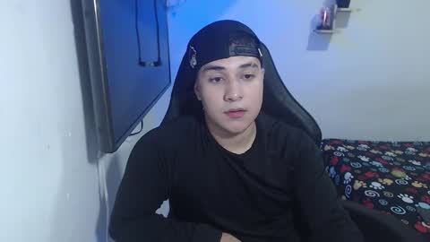 sully50126 online show from 10/19/25, 04:57