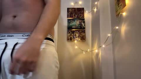 Niko online show from 10/22/25, 09:14