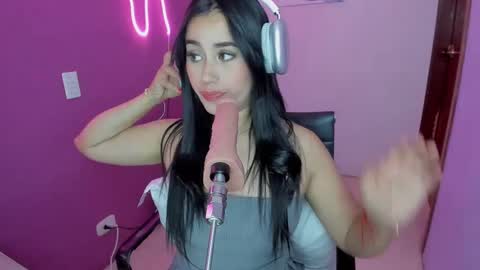 Diana online show from 10/02/25, 01:07