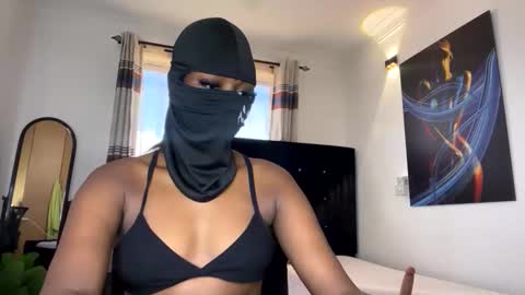 maskedtemptress online show from 11/26/25, 08:48