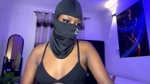 maskedtemptress online show from 11/27/25, 02:35