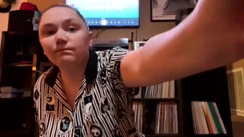 sum - maybe  online show from 09/09/25, 01:38