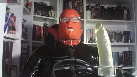 Sumisolatex online show from 10/14/25, 06:31