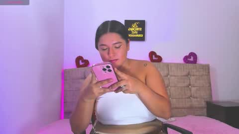 summer_girls01 online show from 10/05/25, 12:09