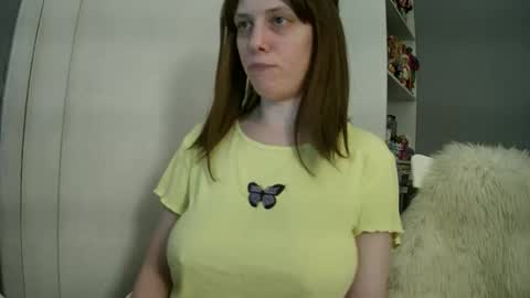 Snapshot of summerbluesky chatting on 06/01/26, 03:36 summerbluesky online show from 06/01/26, 03:36