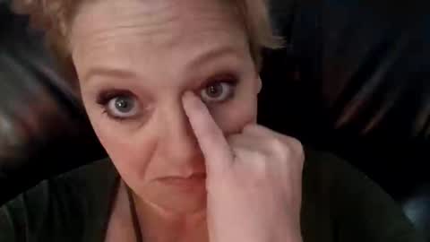 Snapshot of summerdivine69 chatting on 11/01/25, 01:24 Summer Divine online show from 11/01/25, 01:24