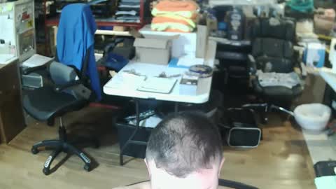 Snapshot of summerfun35 chatting on 12/13/24, 01:26 cincyguy online show from 12/13/24, 01:26