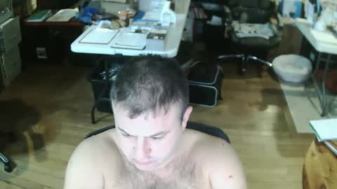 Snapshot of summerfun35 chatting on 12/23/24, 02:56 cincyguy online show from 12/23/24, 02:56