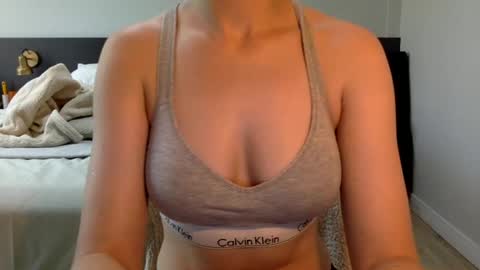 The real sugar baby  Sam Summer  online show from 12/26/24, 04:36