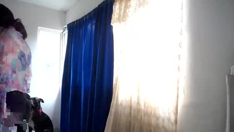 Snapshot of sun1moon6 chatting on 04/09/26, 03:17 moon1 online show from 04/09/26, 03:17