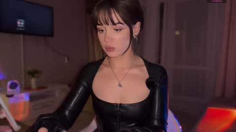 Snapshot of sun_for_you chatting on 10/01/25, 06:03 Miss Nelly online show from 10/01/25, 06:03