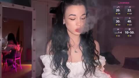 Snapshot of sun_for_you chatting on 12/17/25, 06:52 Miss Nelly online show from 12/17/25, 06:52