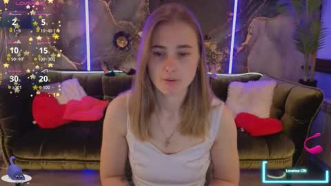 Alisa online show from 09/15/25, 06:35