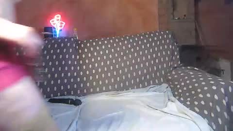 Snapshot of sunbel chatting on 11/16/25, 06:35 sunbel online show from 11/16/25, 06:35