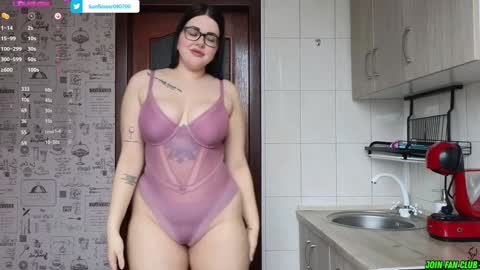 Tina. Im topless model  online show from 01/21/25, 09:03