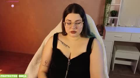 Tina. Im topless model  online show from 10/08/25, 03:09
