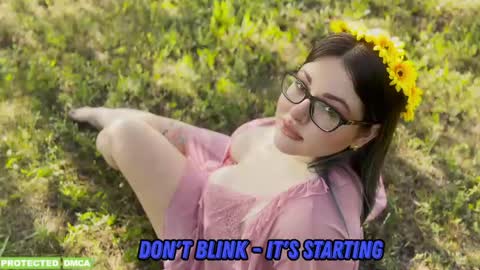 Snapshot of sunflower0907 chatting on 04/30/26, 07:58 Tina. Im topless model online show from 04/30/26, 07:58