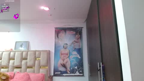 Snapshot of sunflower_dance chatting on 10/29/25, 02:03 Jeraldine online show from 10/29/25, 02:03