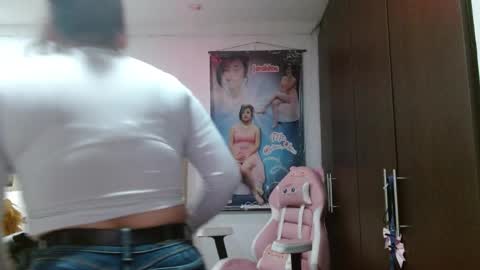 Snapshot of sunflower_dance chatting on 06/03/26, 12:02 Jeraldine online show from 06/03/26, 12:02