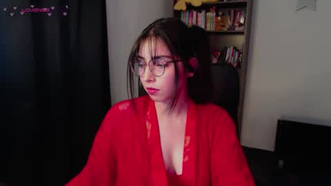 Snapshot of sunflower_uwu chatting on 12/01/25, 02:44 violetta online show from 12/01/25, 02:44