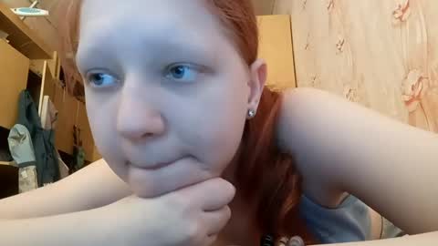 Snapshot of sungpiggott chatting on 05/07/26, 10:53 sungpiggott online show from 05/07/26, 10:53