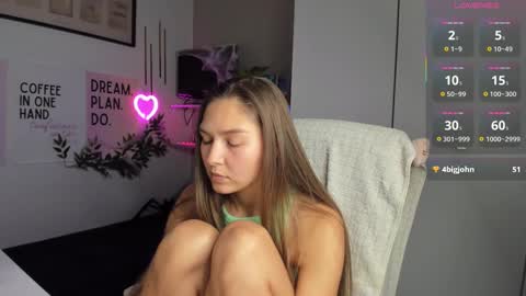 Snapshot of sunlightsofia chatting on 11/07/25, 03:23 Sofia online show from 11/07/25, 03:23