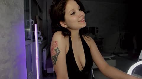 Amy online show from 02/10/25, 12:08