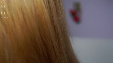 Snapshot of sunnmoonn chatting on 01/12/26, 03:39 Lily online show from 01/12/26, 03:39