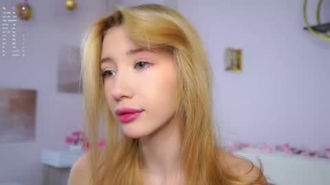 Snapshot of sunnmoonn chatting on 02/05/26, 02:54 Lily online show from 02/05/26, 02:54